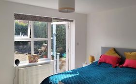 Two Bedroom Apartment In Dormansland